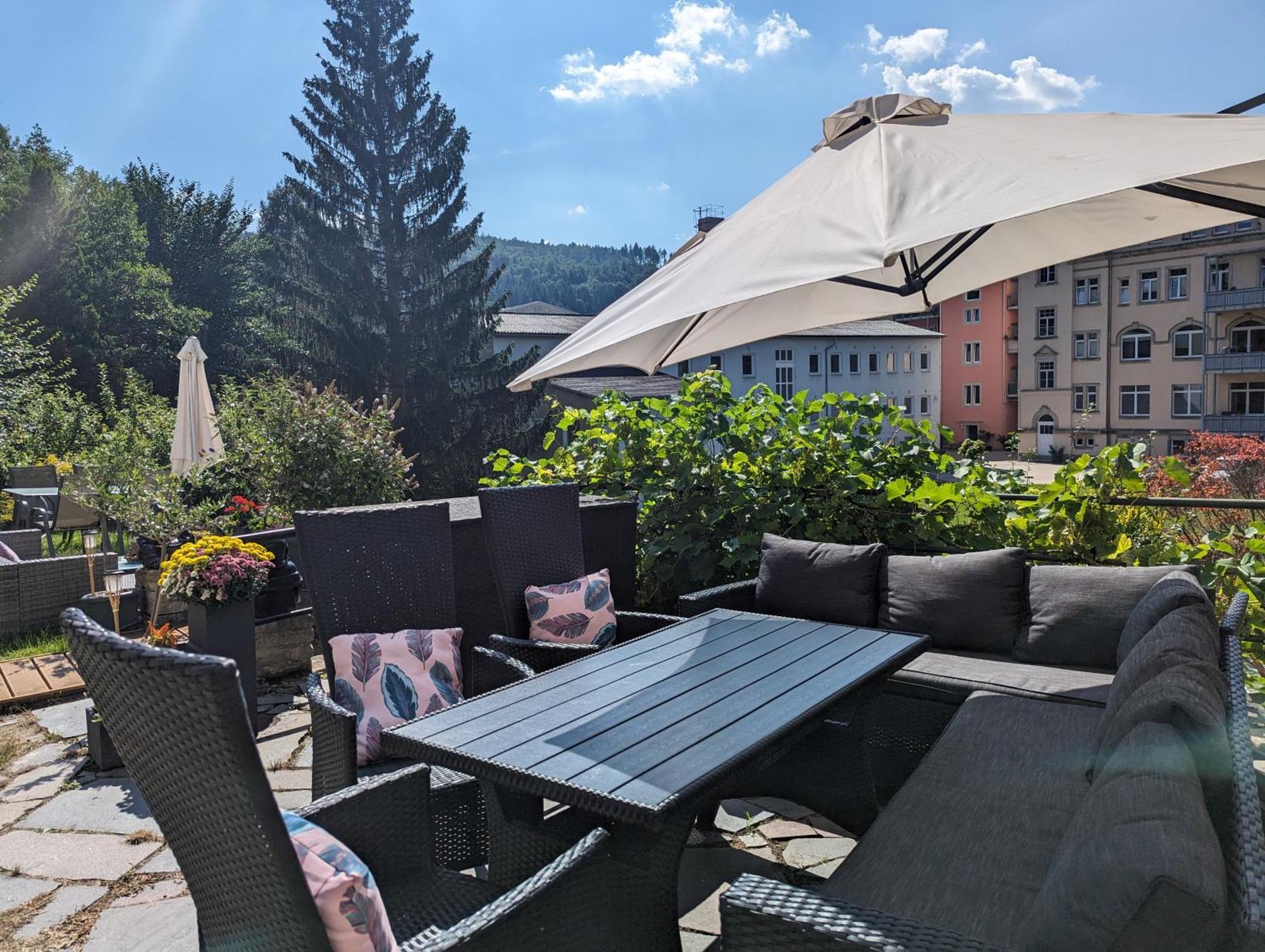 Hw2B - Urlaubsmagie - Wohlfuehlwohnung Mit Balkon, Pool, Sauna & Terrasse Sebnitz Eksteriør billede