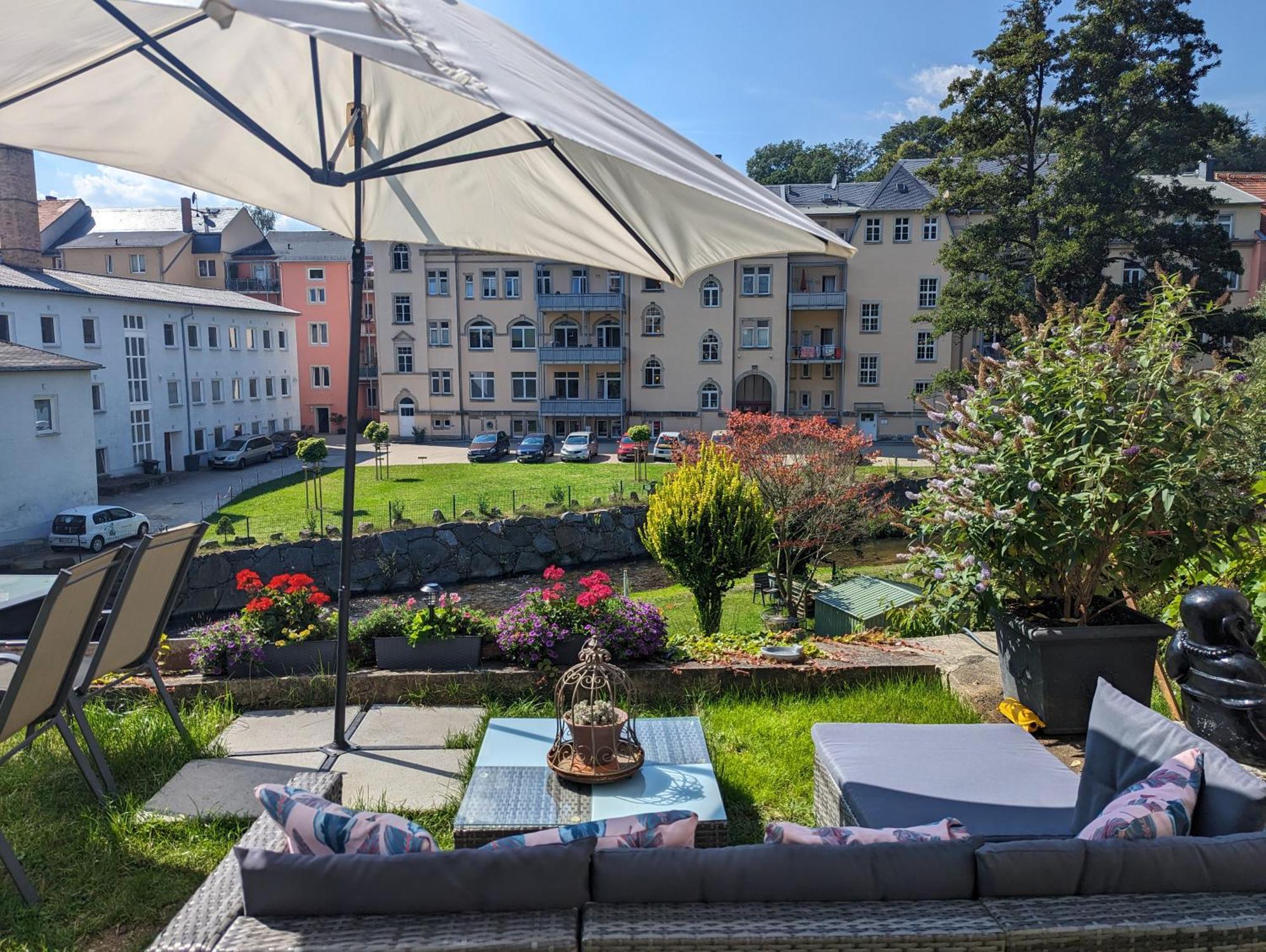 Hw2B - Urlaubsmagie - Wohlfuehlwohnung Mit Balkon, Pool, Sauna & Terrasse Sebnitz Eksteriør billede