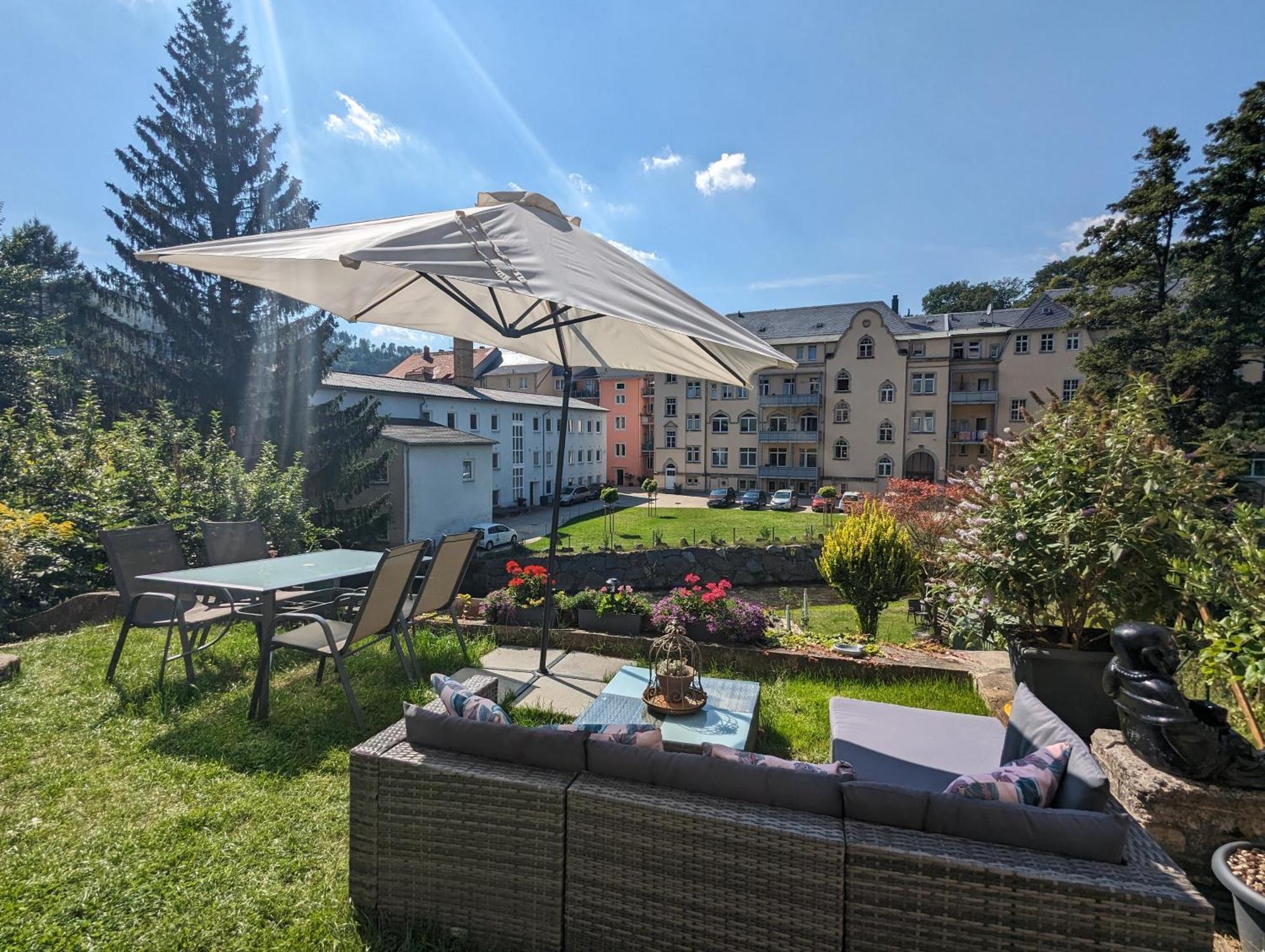 Hw2B - Urlaubsmagie - Wohlfuehlwohnung Mit Balkon, Pool, Sauna & Terrasse Sebnitz Eksteriør billede