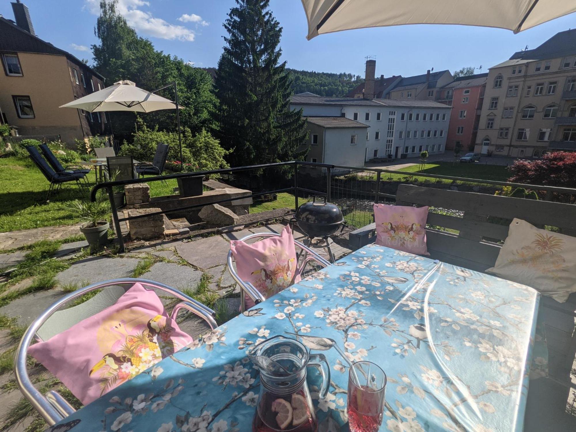 Hw2B - Urlaubsmagie - Wohlfuehlwohnung Mit Balkon, Pool, Sauna & Terrasse Sebnitz Eksteriør billede