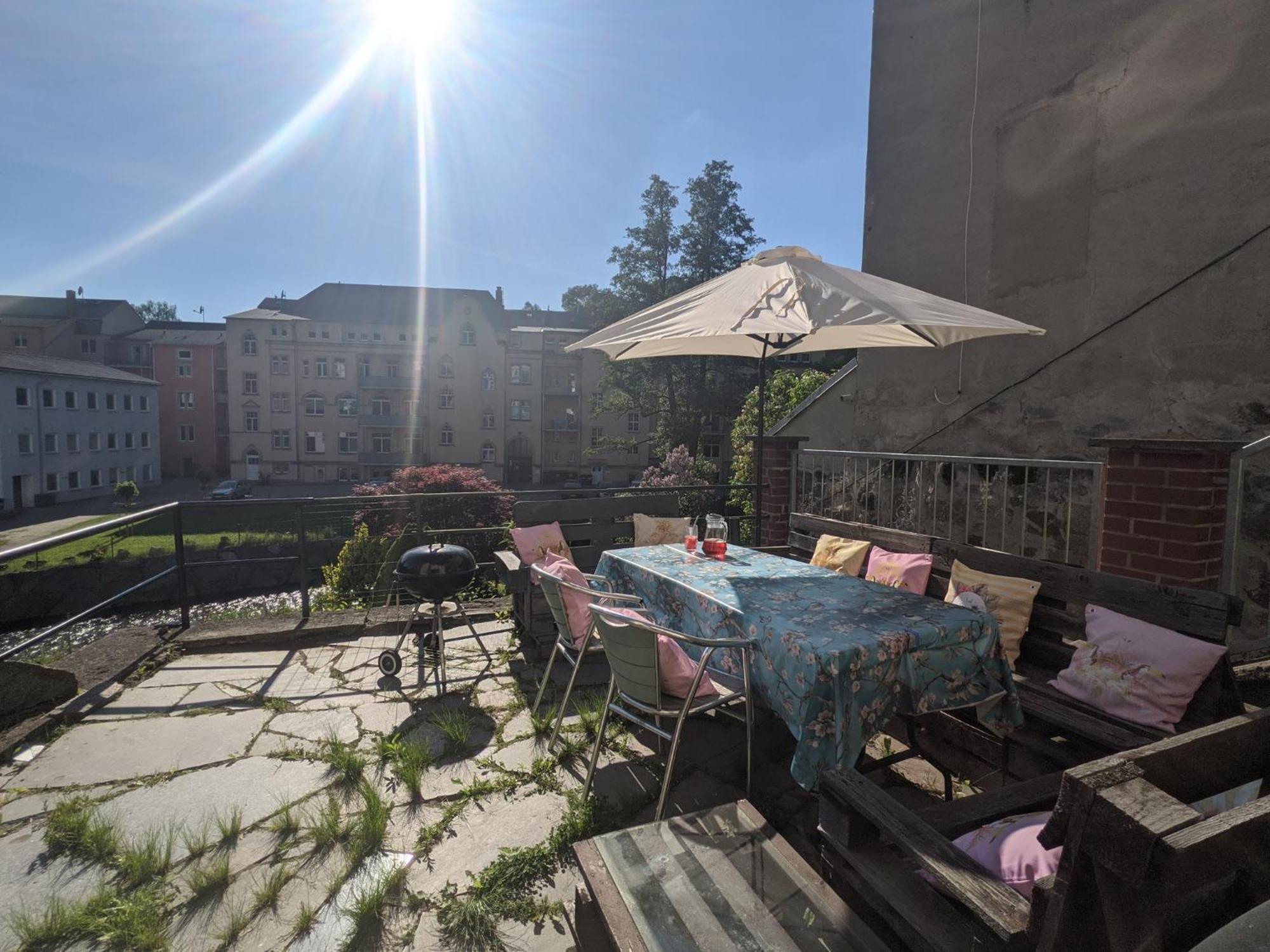Hw2B - Urlaubsmagie - Wohlfuehlwohnung Mit Balkon, Pool, Sauna & Terrasse Sebnitz Eksteriør billede